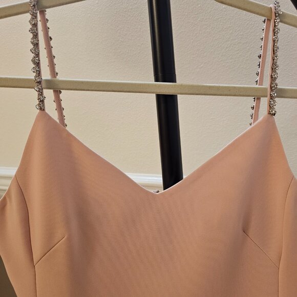 Pink short dress - Picture 3 of 6